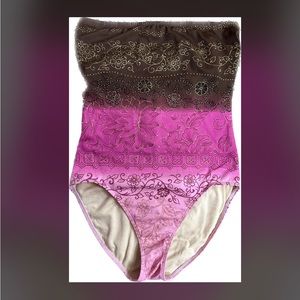 Vintage boho brown and pink ombré one piece swimsuit
- beautiful floral designs